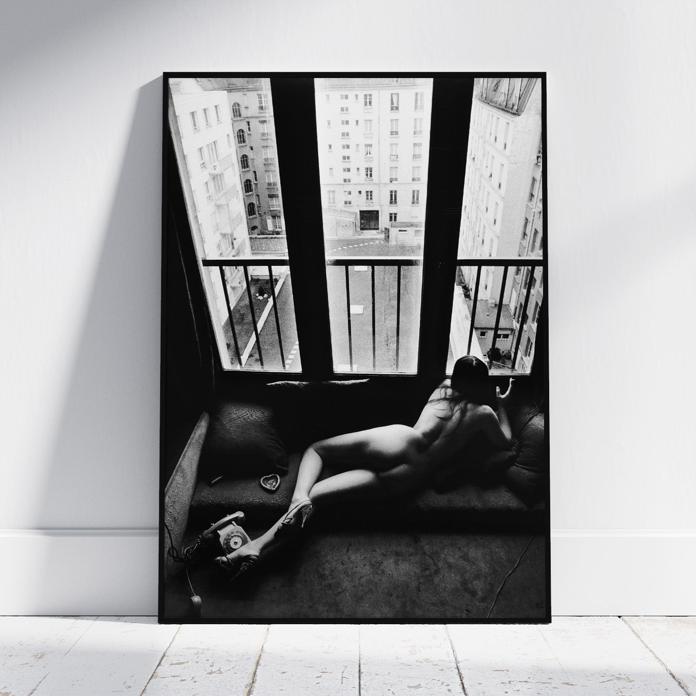 Fine Art Photo Helmut Newton, Hinterhof Akt, Paris, 1974, Print Poster