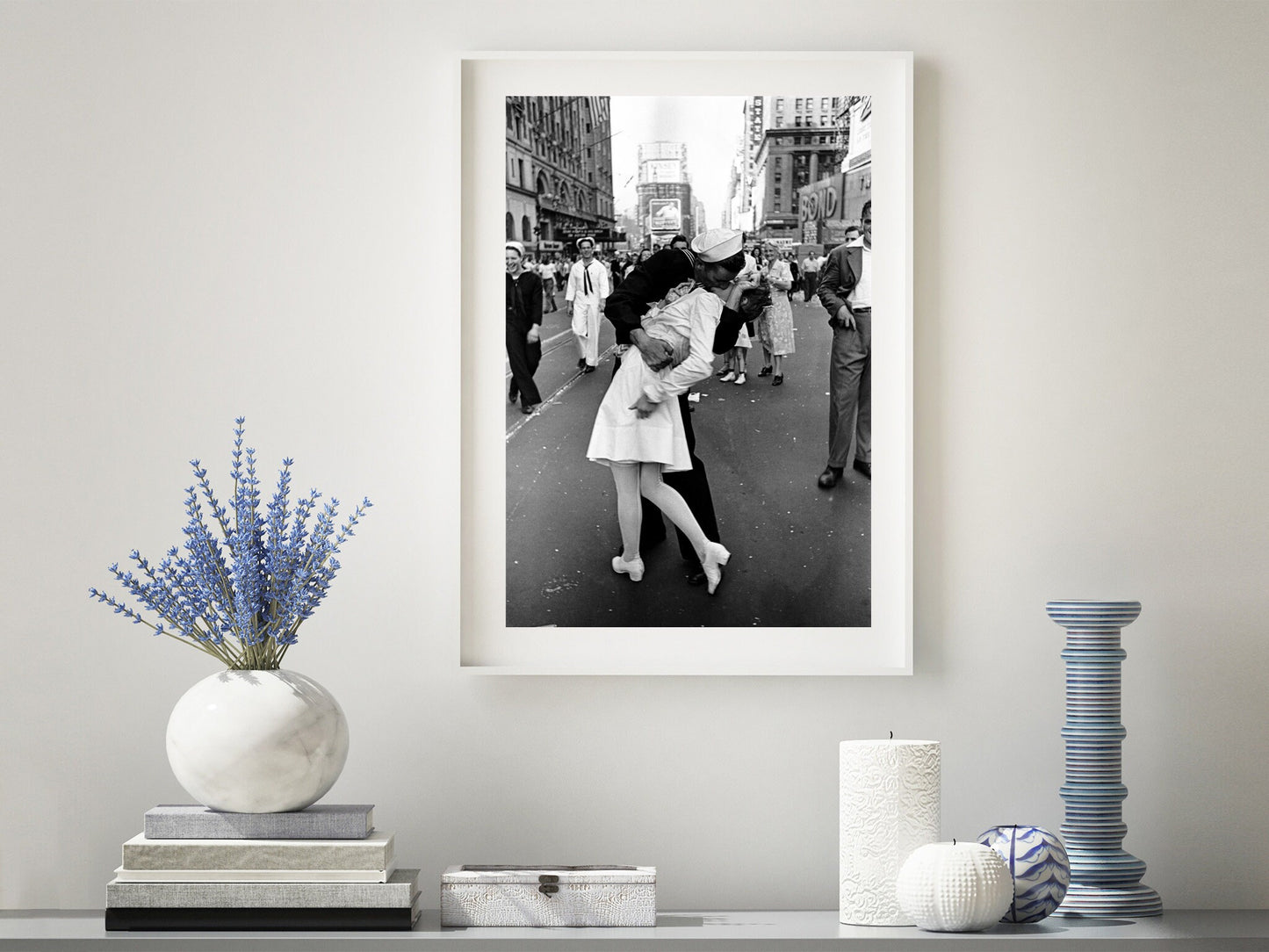 V-J Day in Times Square Print Poster, taken on August 14, 1945, in Times Square, New York