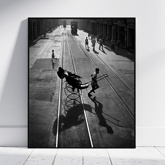 Fine Art Photo by Fan Ho · Different Directions · Hong Kong · 1958 · 何藩 · Ho Fan